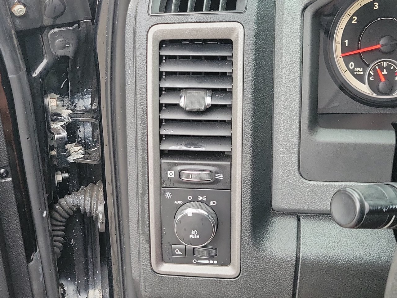 Used 2014 RAM 1500 Express w/ Black Ram 1500 Express Group AWD/4WD image 28