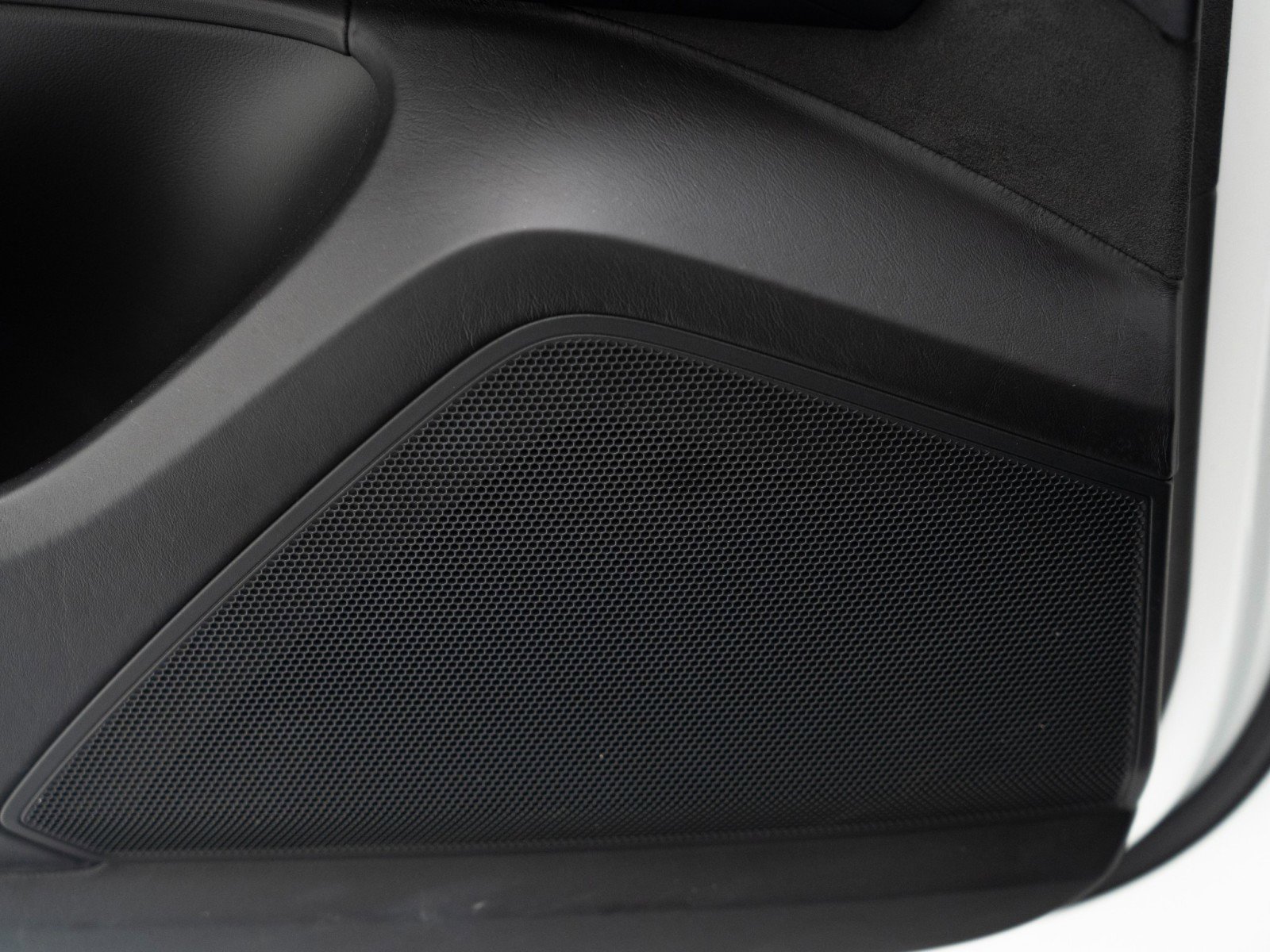 Certified 2021 Porsche Cayenne GTS image 24