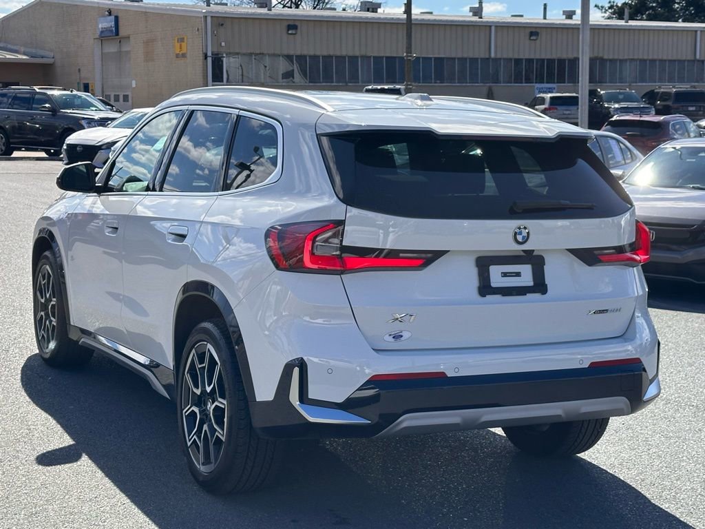 Used 2025 BMW X1 xDrive28i w/ Convenience Package image 3