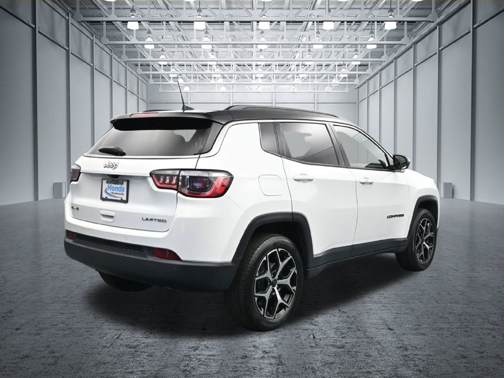 Used 2025 Jeep Compass Limited AWD/4WD image 8