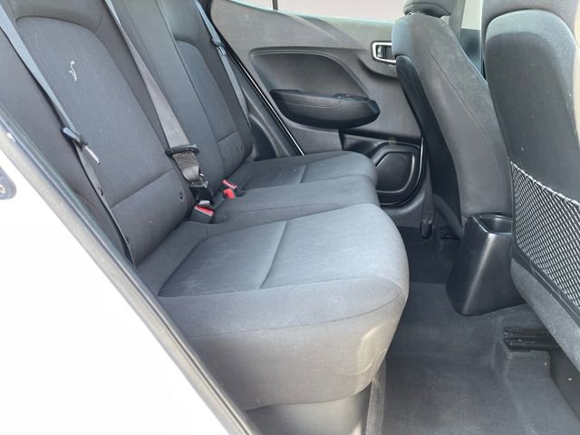 Used 2021 Hyundai Venue SE image 25