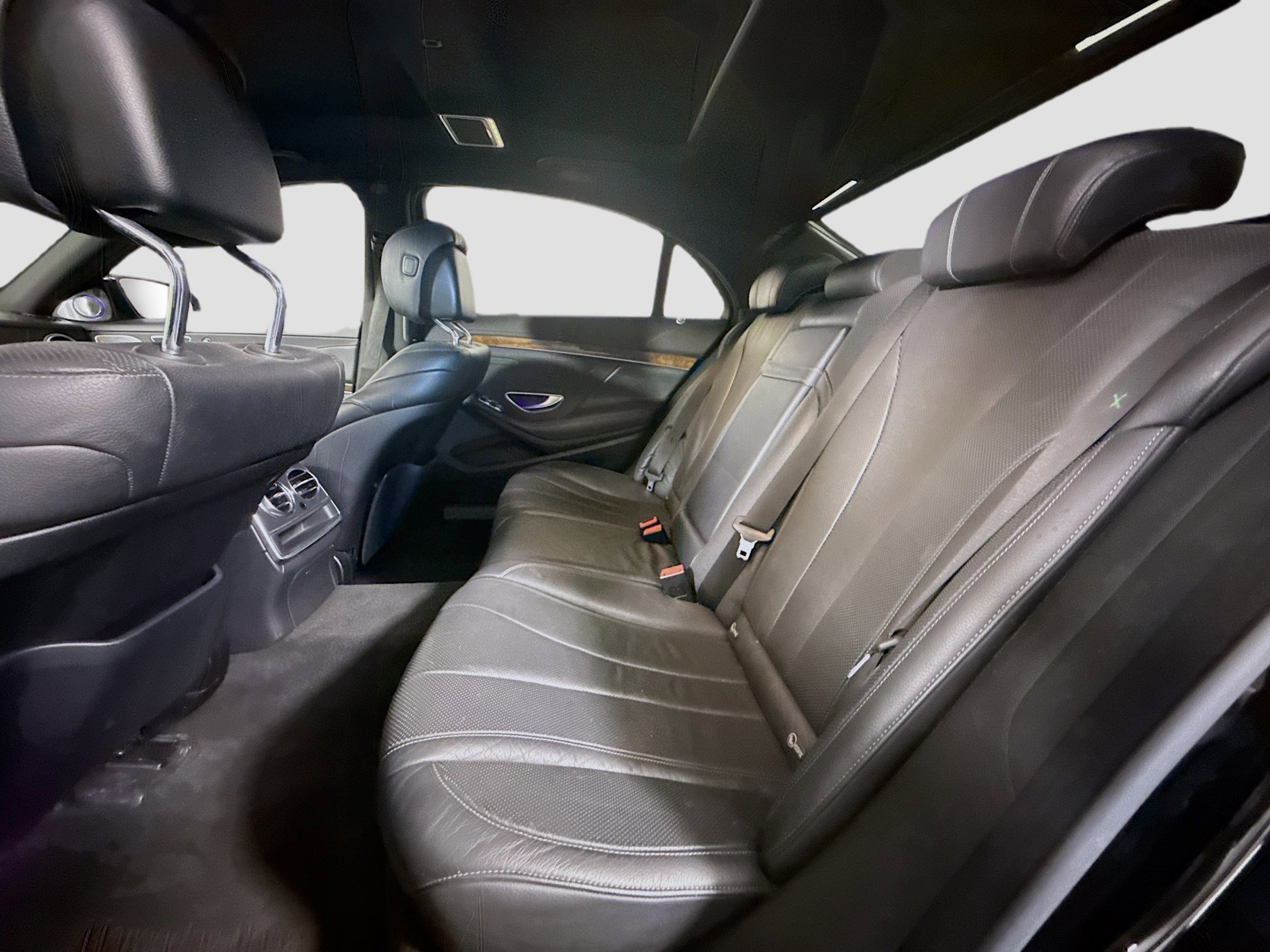Used 2015 Mercedes-Benz S 550 4MATIC Sedan image 24