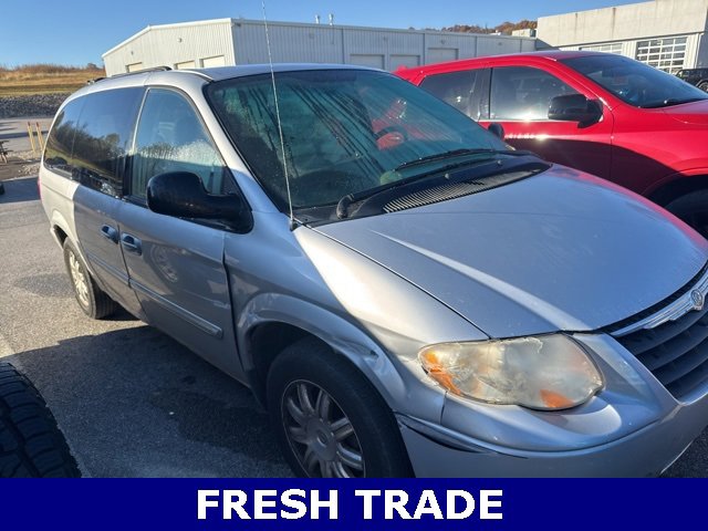Used 2007 Chrysler Town & Country Touring