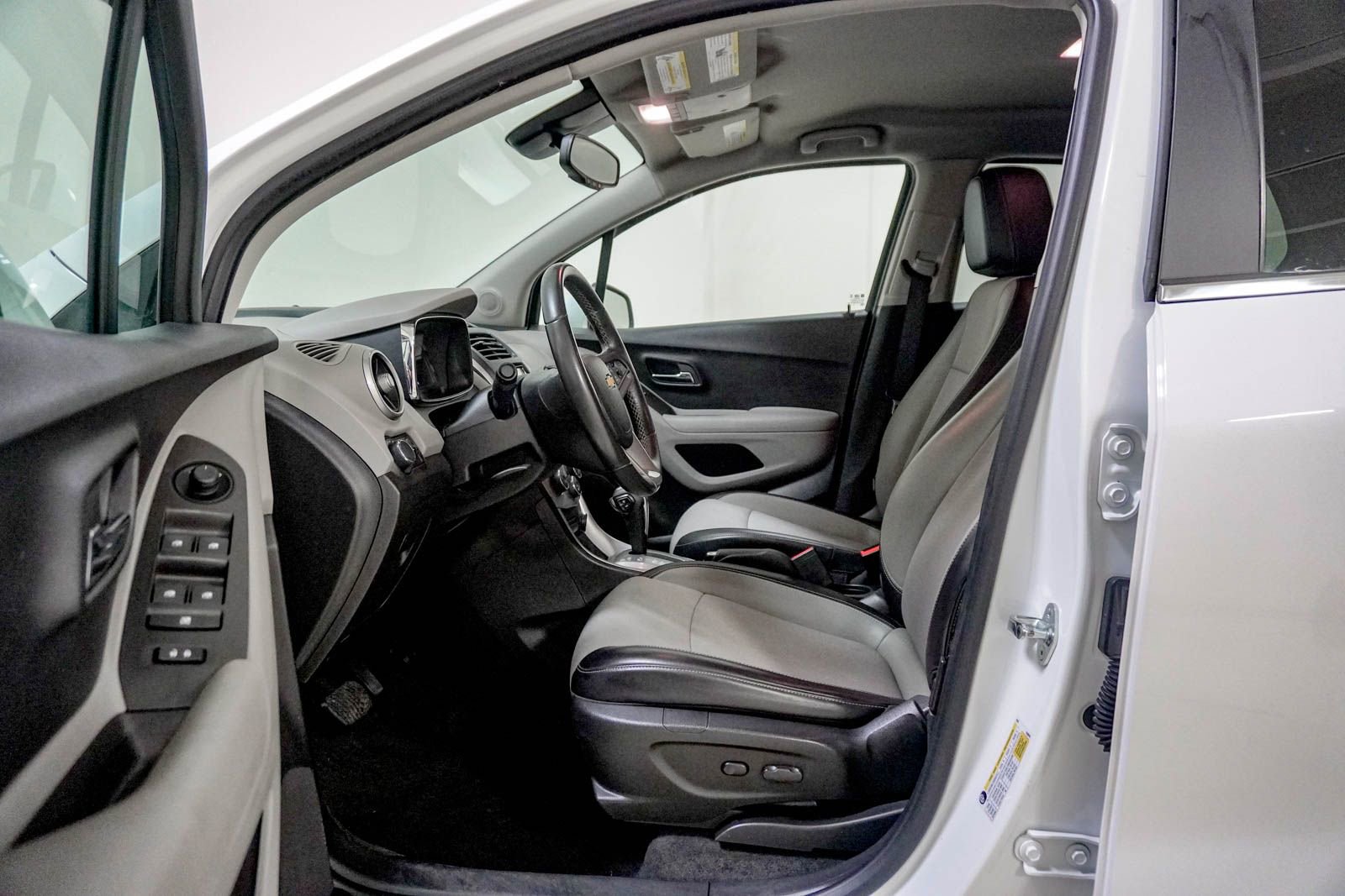 Used 2015 Chevrolet Trax LT w/ LT Plus Package image 18