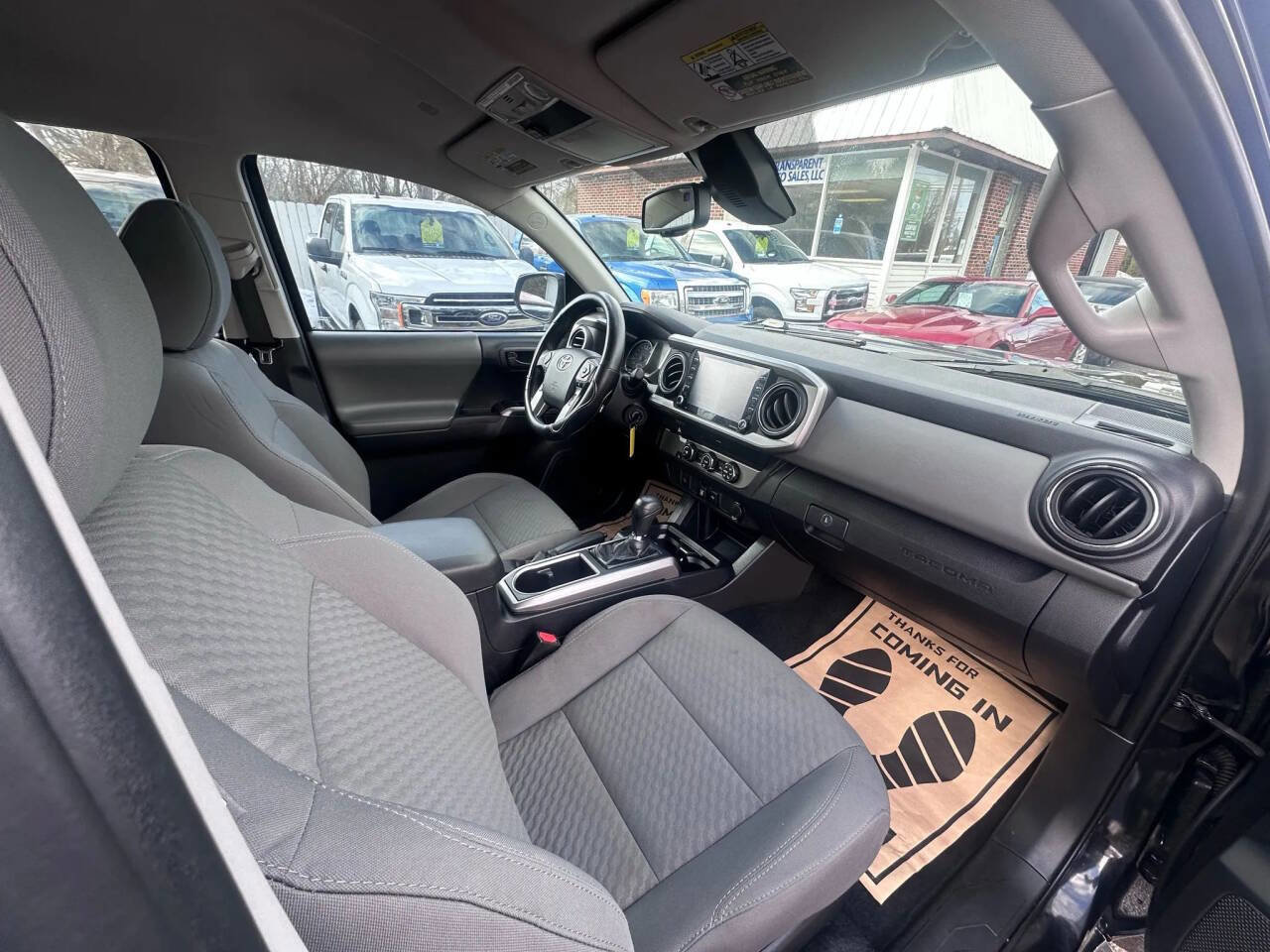 Used 2020 Toyota Tacoma SR5 image 12