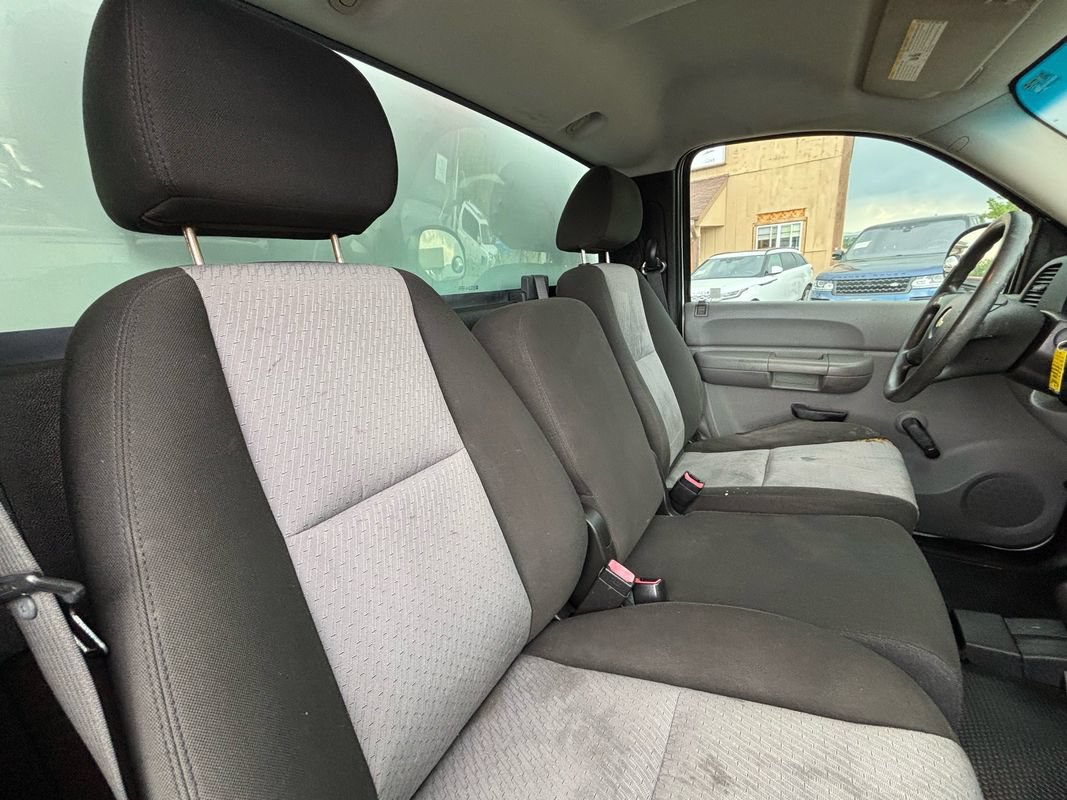 Used 2009 Chevrolet Silverado 1500 W/T AWD/4WD image 19