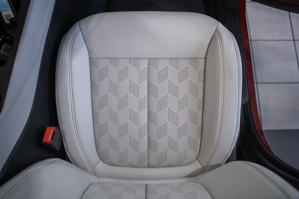 New 2026 Jeep Cherokee Overland image 31