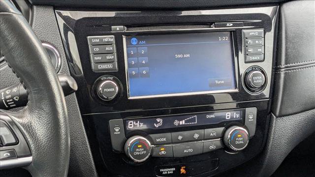 Used 2017 Nissan Rogue SL w/ SL Premium Package image 19