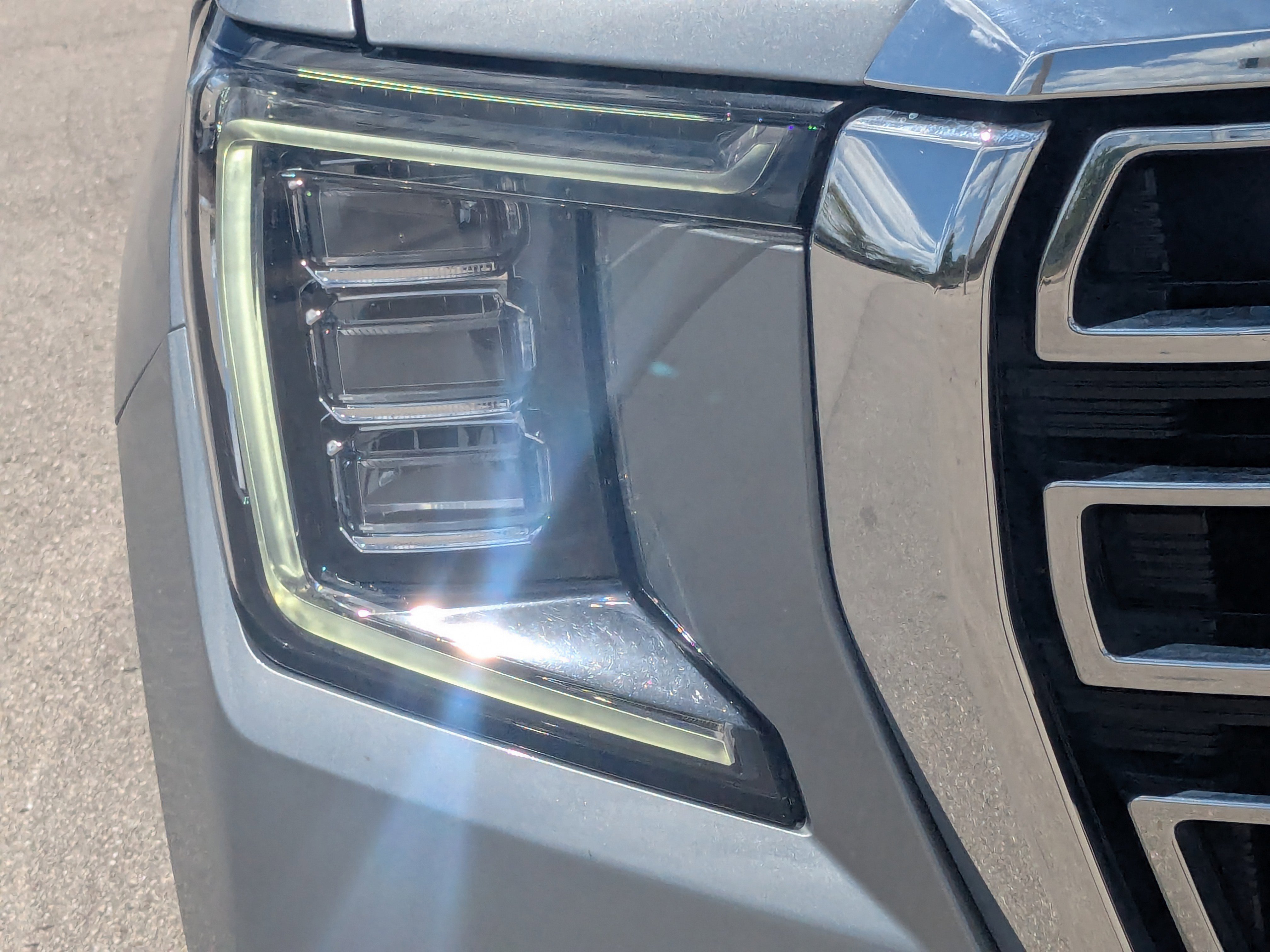Used 2024 GMC Yukon SLT image 10