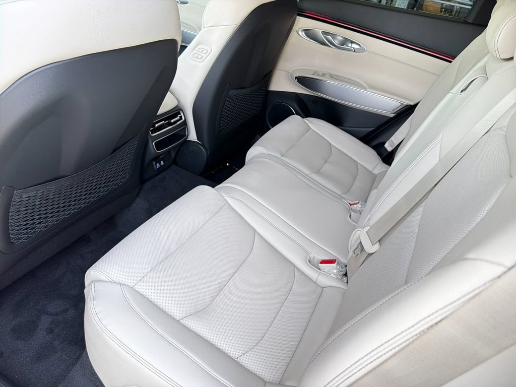 New 2026 Genesis GV70 2.5T Select AWD/4WD image 12
