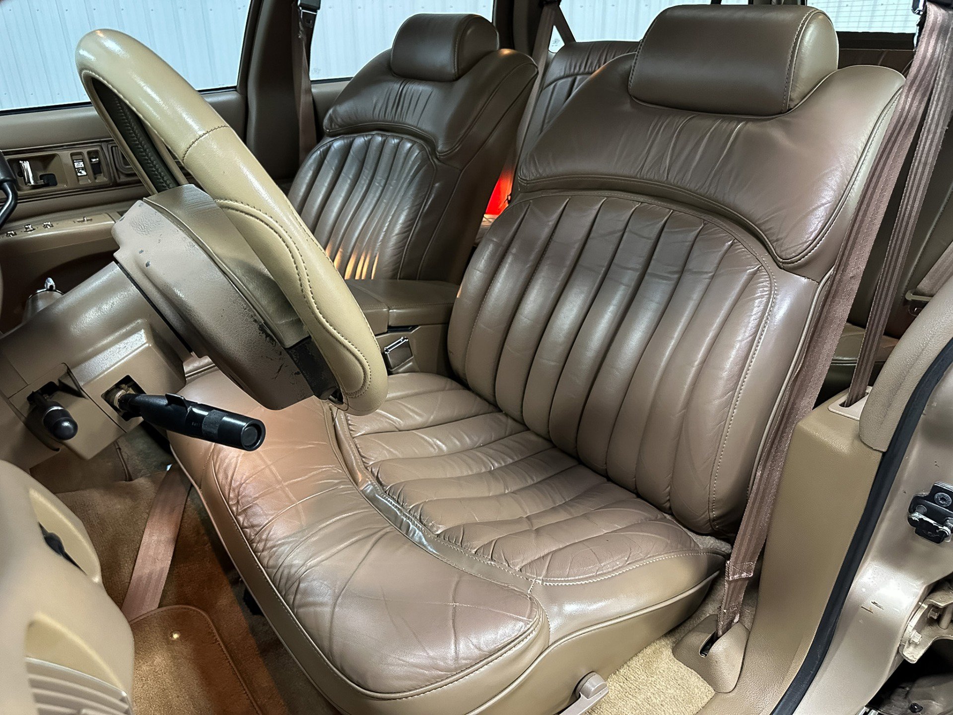 Used 1993 Buick Roadmaster Estate image 23