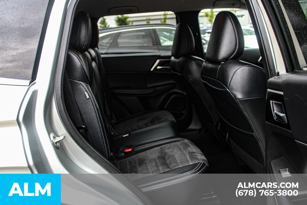 Used 2024 Mitsubishi Outlander SE FWD image 21