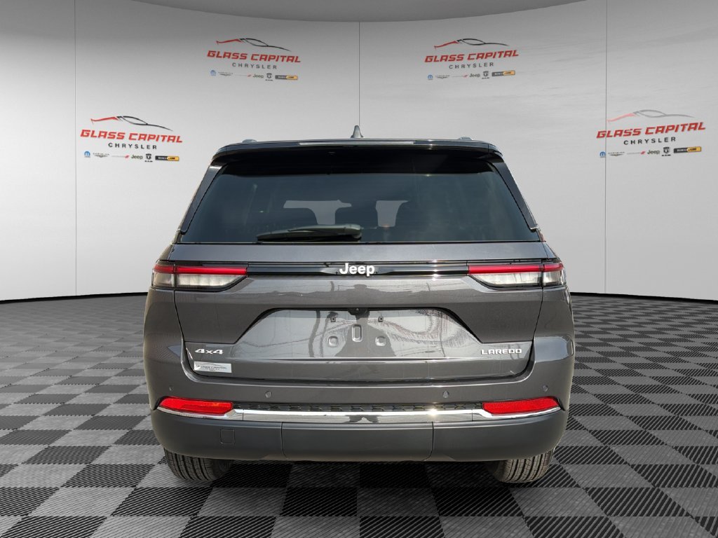 New 2026 Jeep Grand Cherokee Laredo X AWD/4WD image 6