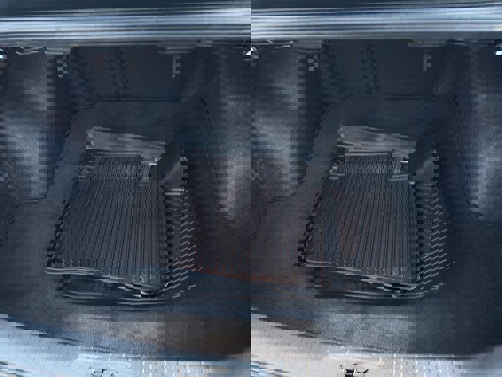 Used 2024 Nissan Altima 2.5 SR w/ SR Premium Package image 18