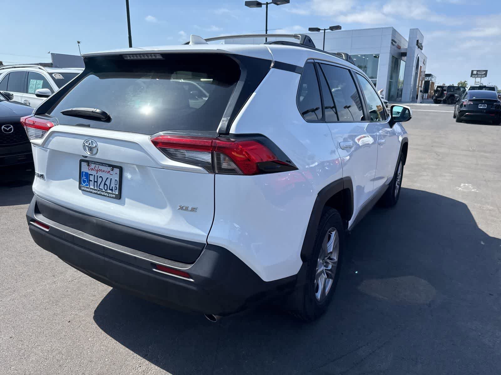 Used 2023 Toyota RAV4 XLE w/ Convenience Package FWD image 15