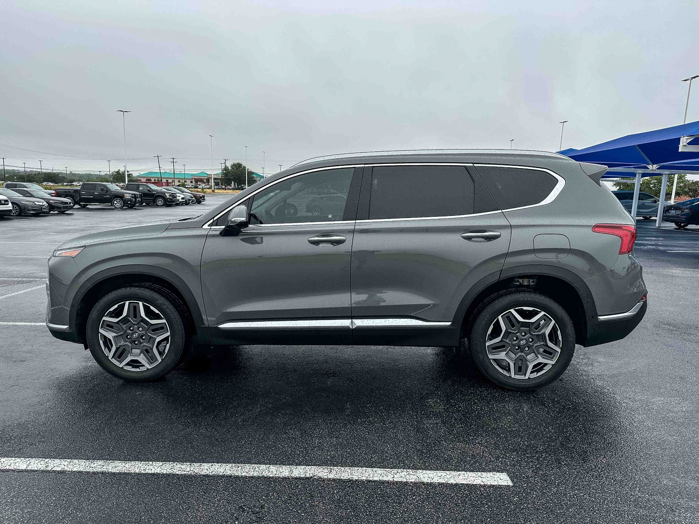 Used 2022 Hyundai Santa Fe Limited w/ Cargo Package AWD/4WD image 9