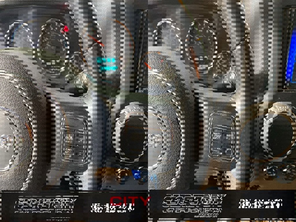 Used 2018 Jeep Wrangler Unlimited Sahara w/ Connectivity Group image 15