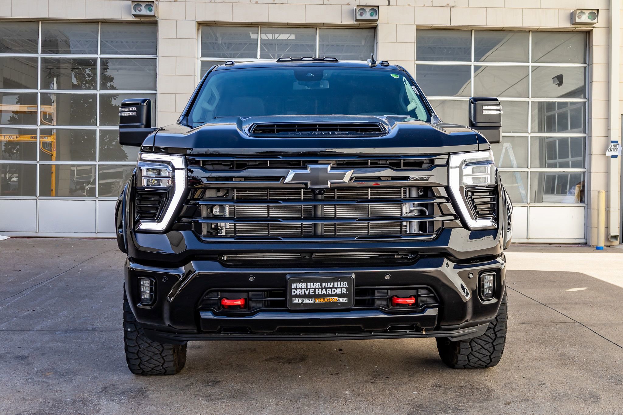 Used 2025 Chevrolet Silverado 2500 LT w/ Trail Boss Package AWD/4WD image 2