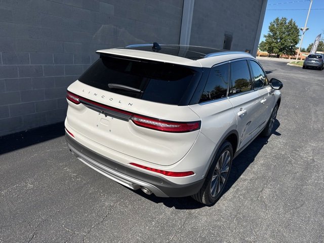 Used 2022 Lincoln Corsair Reserve w/ Equipment Group 201A image 5