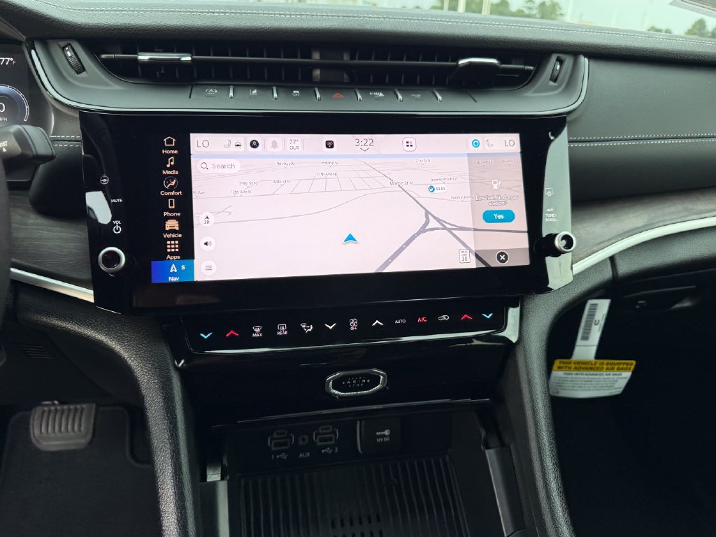 New 2027 Jeep Grand Cherokee Altitude RWD image 11