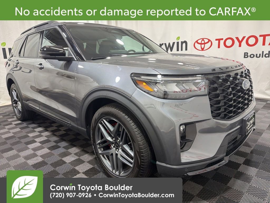 Used 2025 Ford Explorer ST image 1