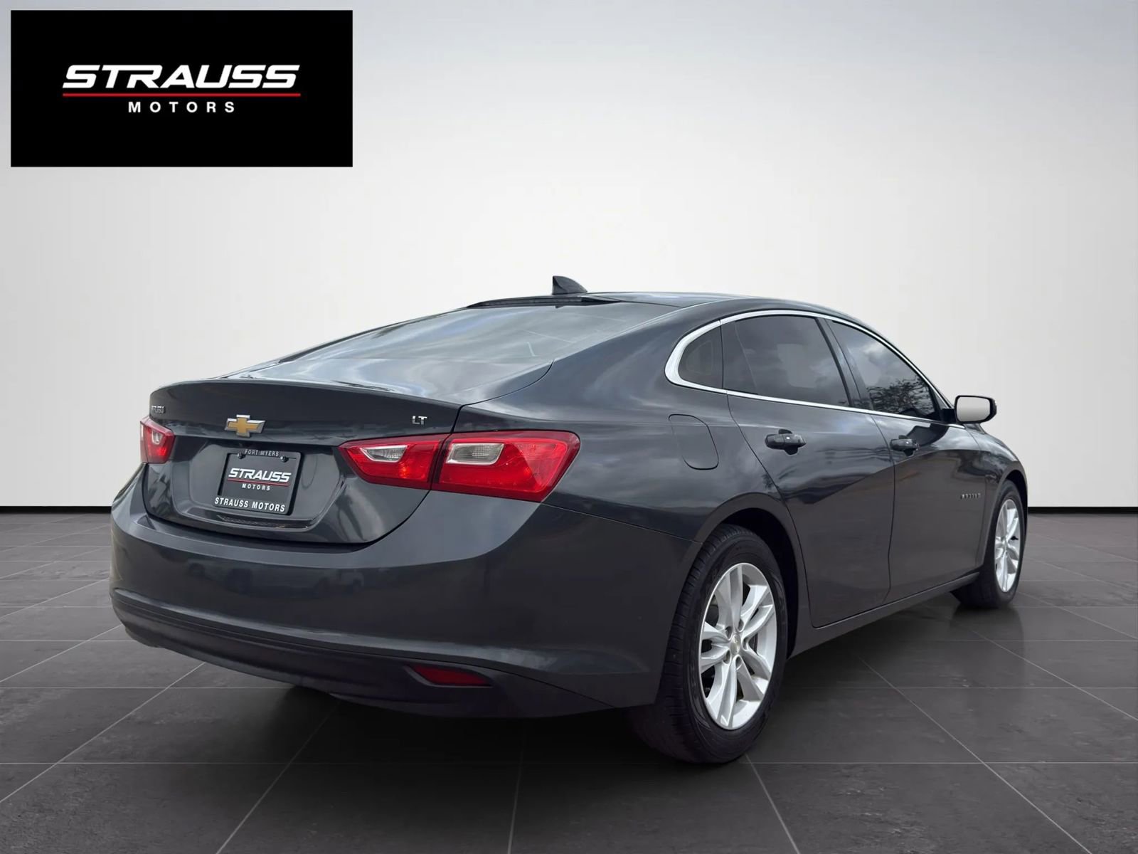 Used 2018 Chevrolet Malibu LT FWD image 10