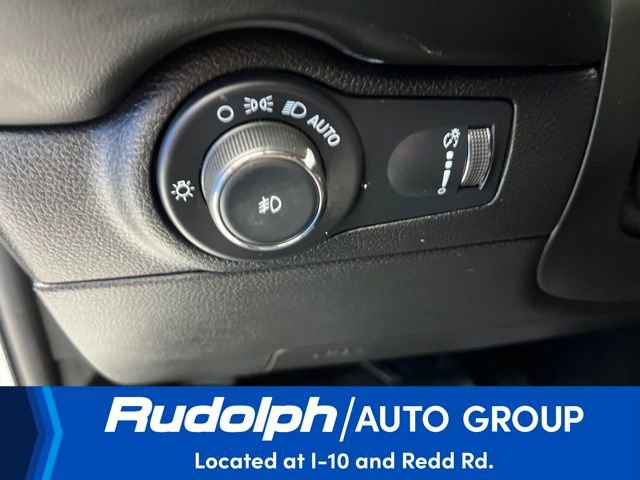 Used 2022 Dodge Durango SXT w/ Blacktop Package image 14