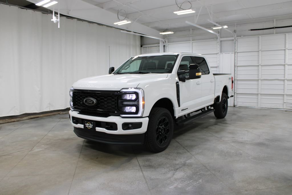 New 2026 Ford F250 Lariat w/ Black Appearance Package image 3