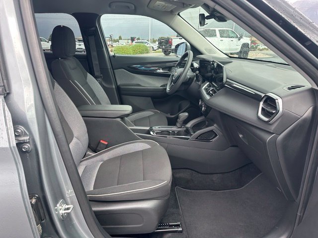 Used 2026 Chevrolet TrailBlazer LT AWD/4WD image 31