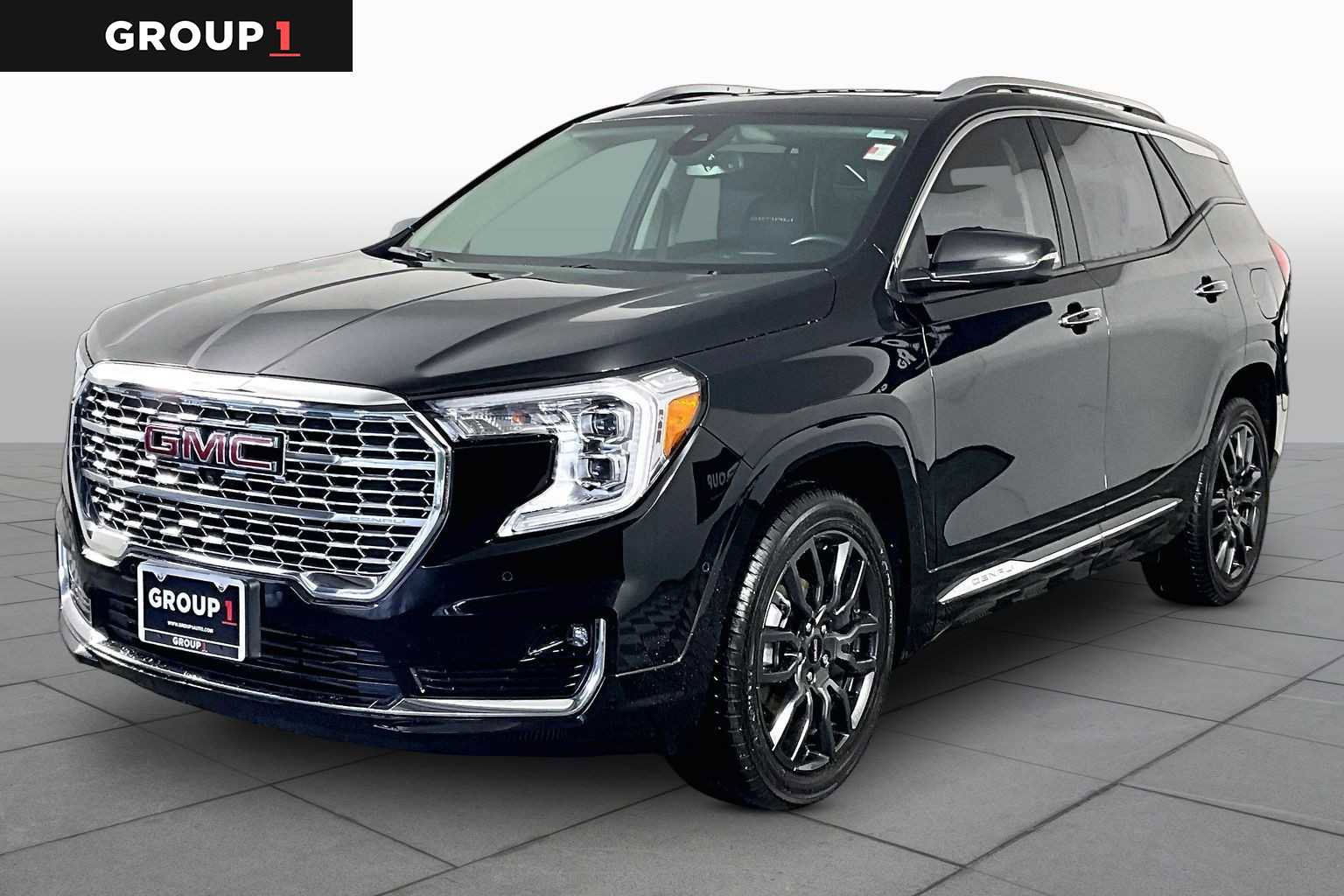 Used 2023 GMC Terrain Denali w/ Black Diamond Edition