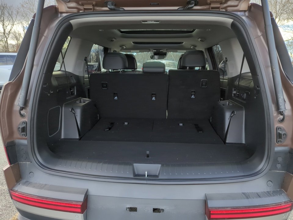 Used 2025 Hyundai Santa Fe Limited image 19