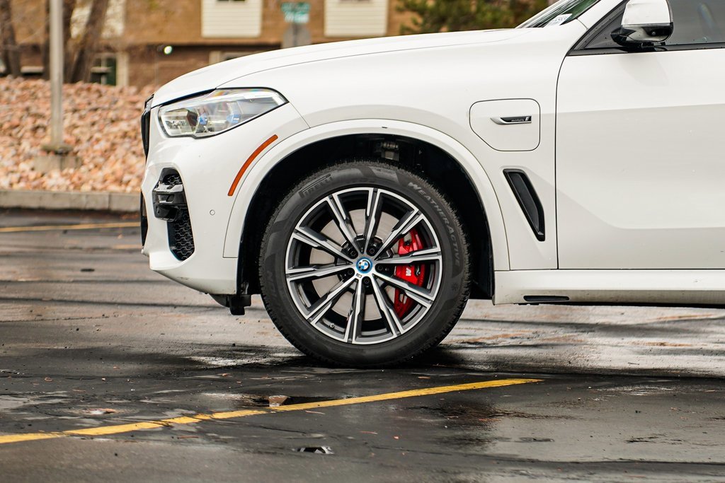 Used 2022 BMW X5 xDrive45e w/ M Sport Package image 8