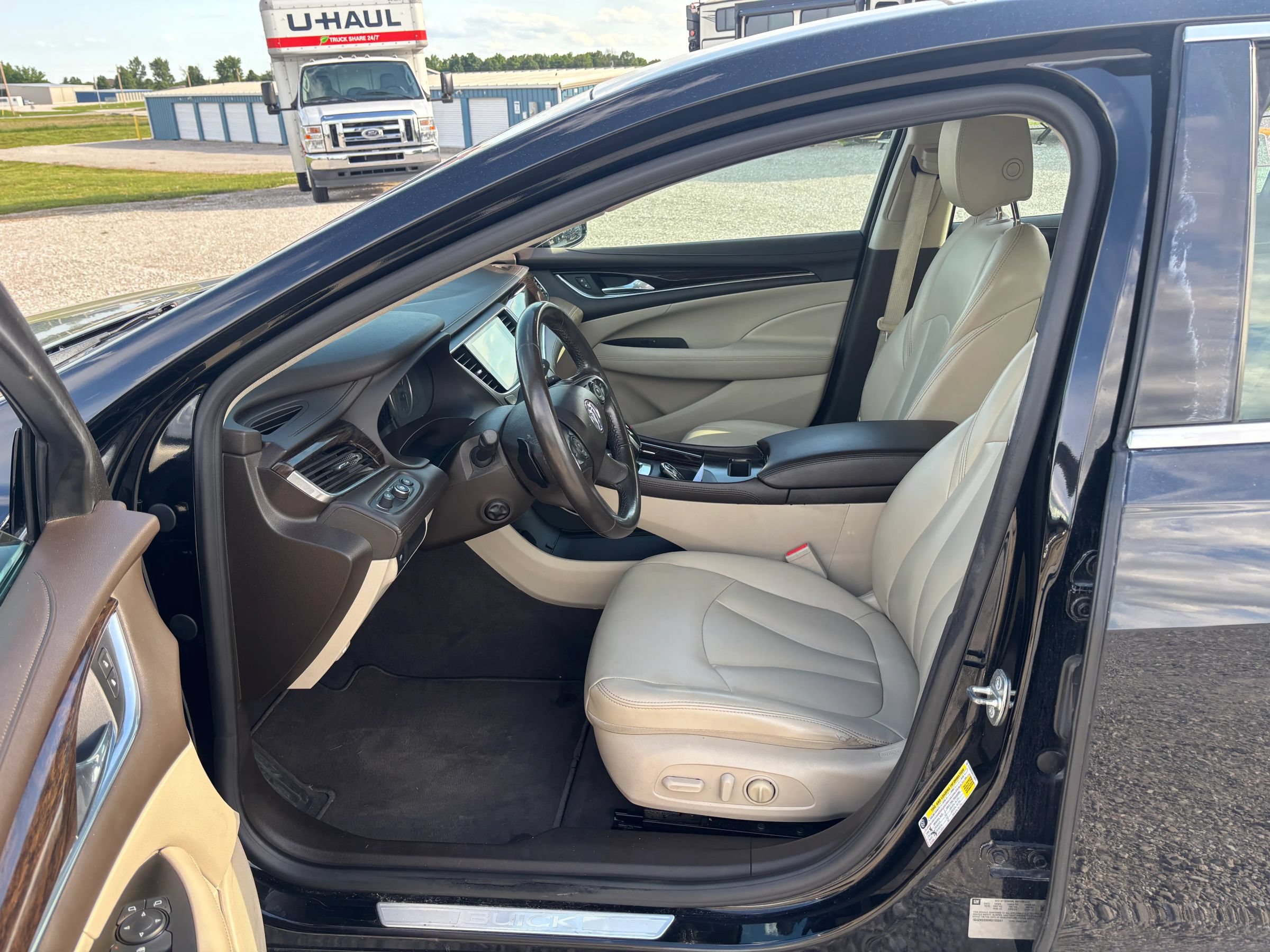 Used 2017 Buick LaCrosse Preferred FWD image 10