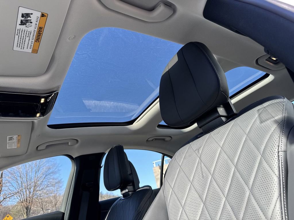 New 2024 Mercedes-Benz E 350 4MATIC Sedan image 10