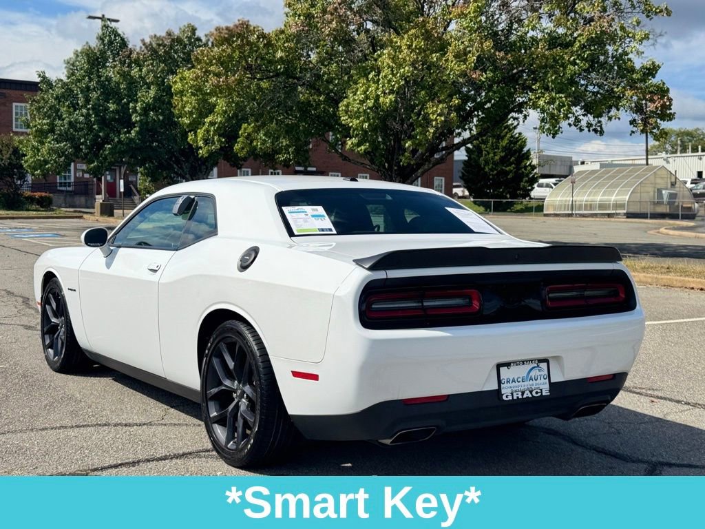 Used 2022 Dodge Challenger R/T w/ Blacktop Package image 7