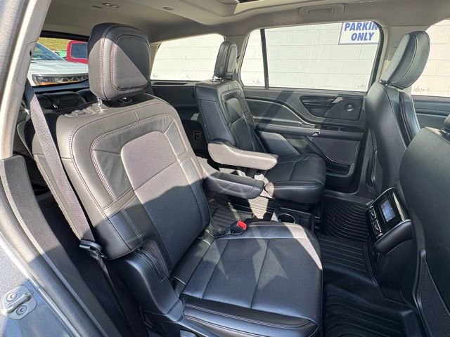 Used 2022 Lincoln Aviator Reserve w/ Elements Package Plus image 31