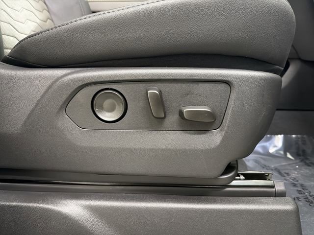 New 2026 Chevrolet Silverado 2500 ZR2 w/ LPO, Dark Essentials Package image 24