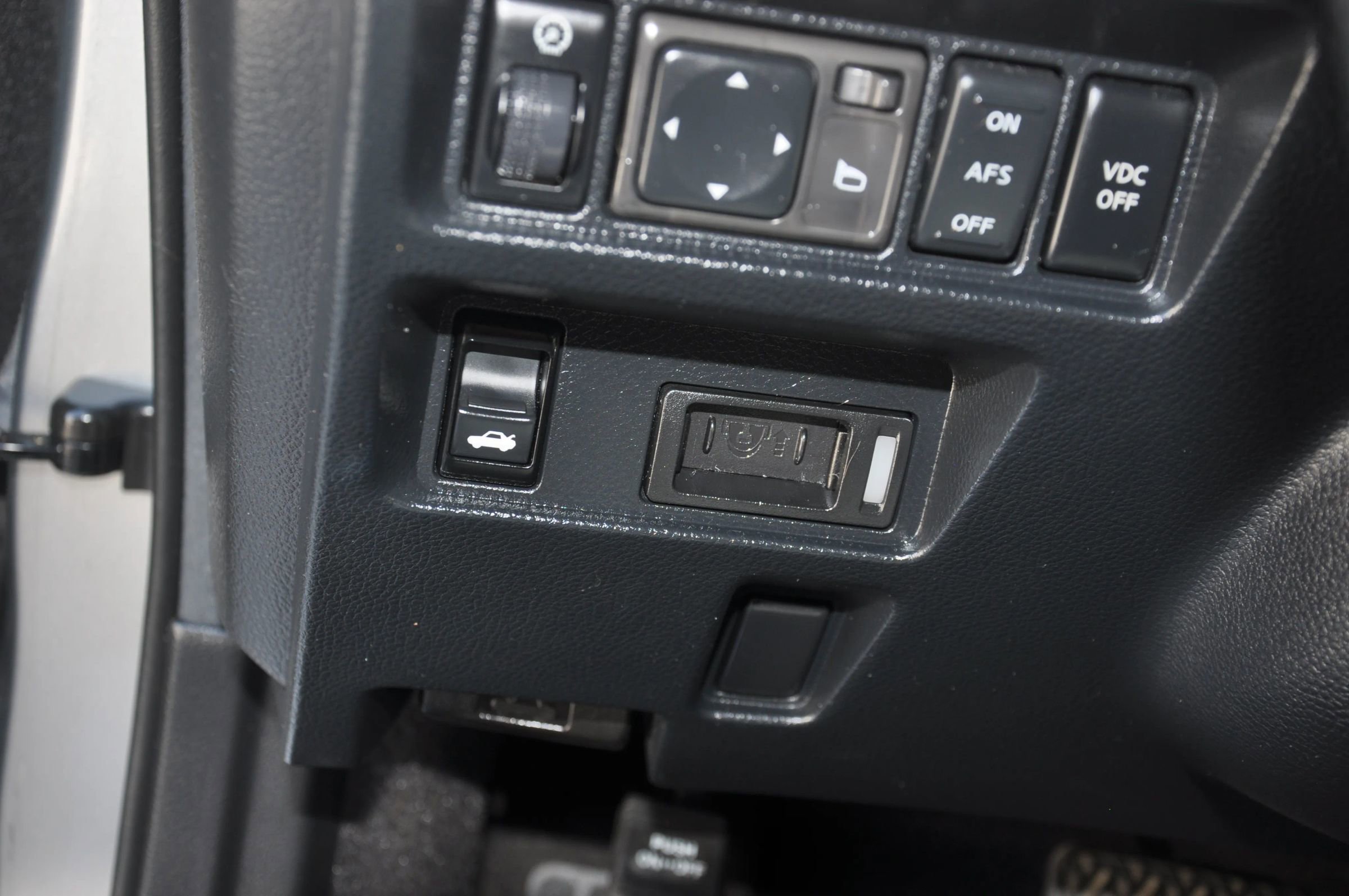 Used 2007 INFINITI M35 w/ Technology Pkg RWD image 39