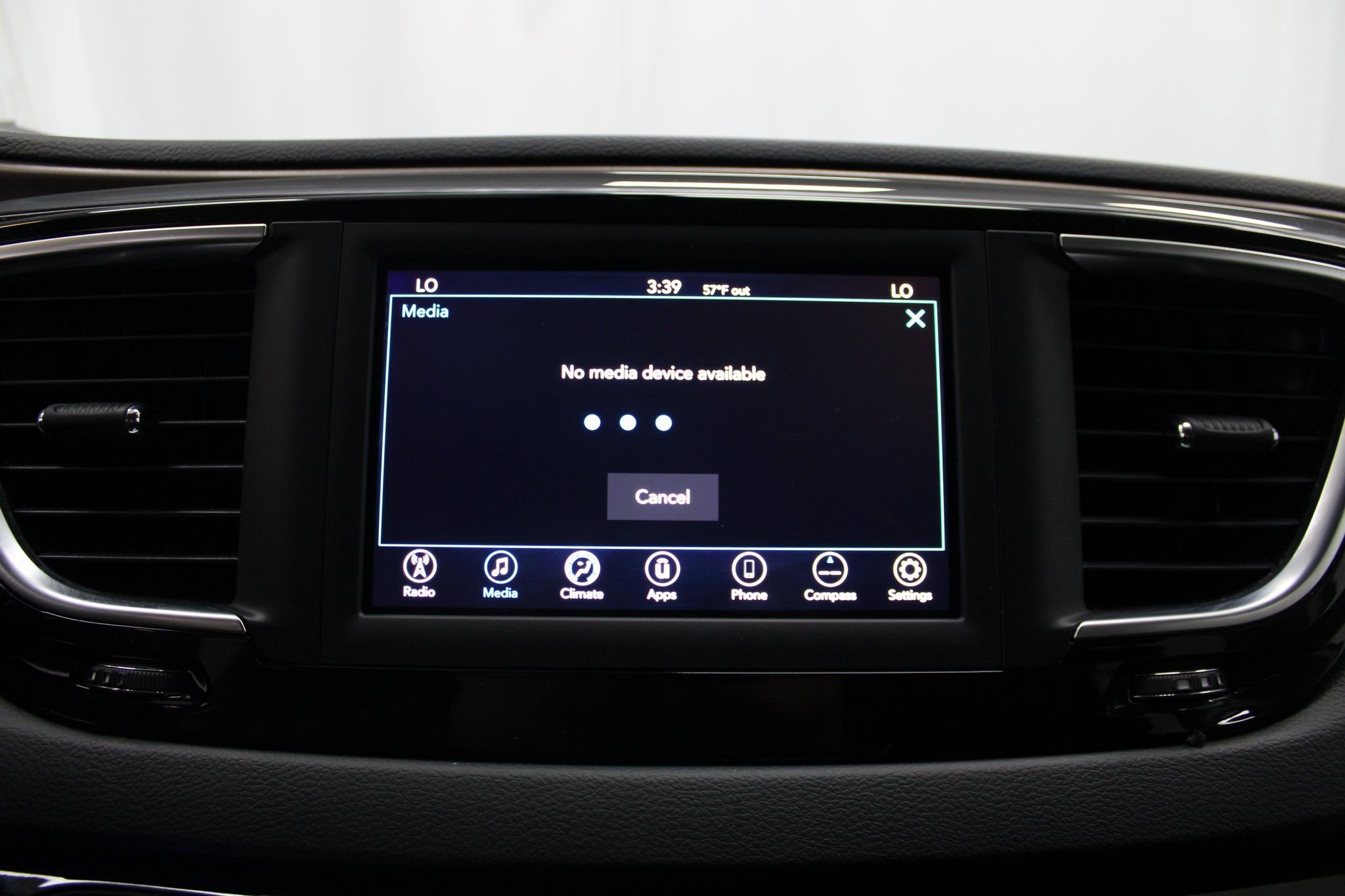 Used 2018 Chrysler Pacifica Touring Plus image 37