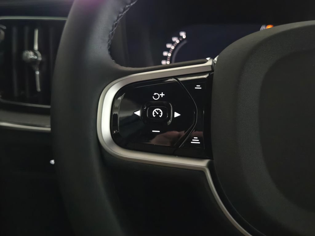 New 2026 Volvo V60 B5 Cross Country Ultra w/ Climate Package AWD/4WD image 27