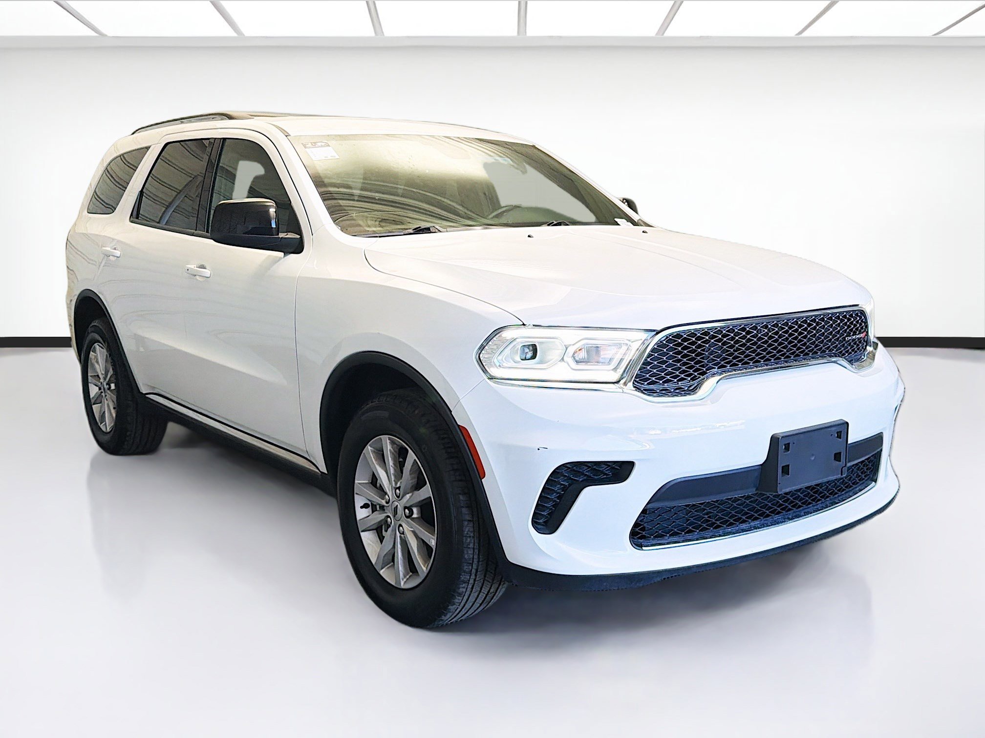 Used 2024 Dodge Durango SXT image 3
