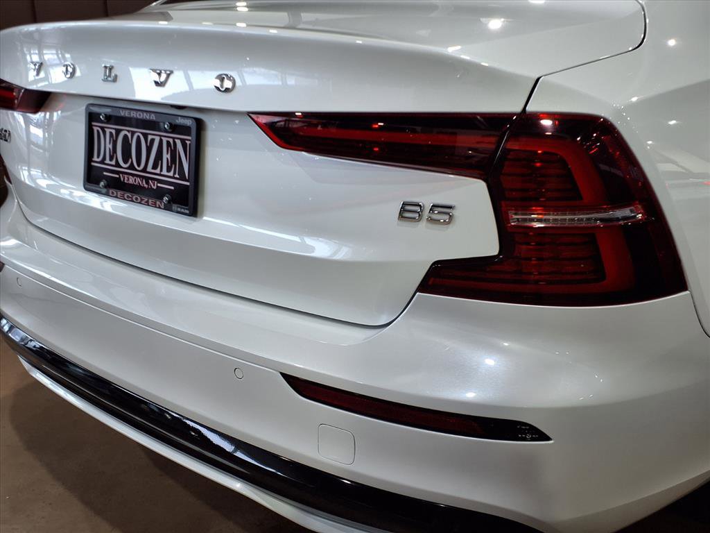 Used 2023 Volvo S60 B5 Plus w/ Climate Package image 13