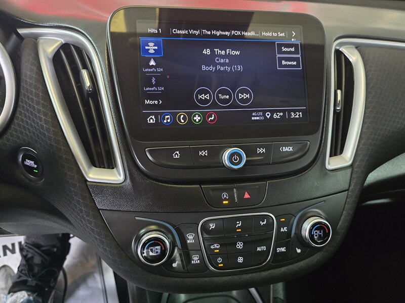Used 2025 Chevrolet Malibu LT FWD image 19