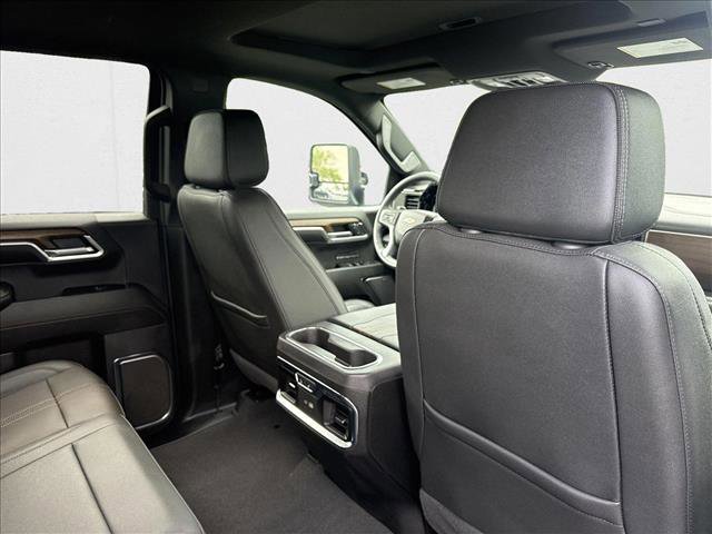 Used 2024 Chevrolet Silverado 1500 High Country w/ High Country Premium Package image 20