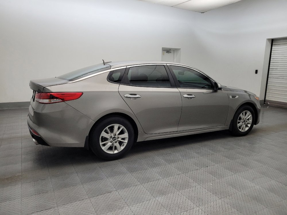 Used 2017 Kia Optima LX FWD image 10