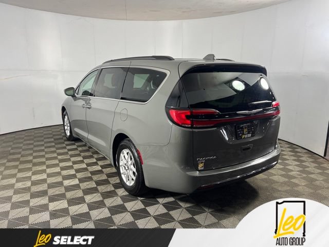 Used 2022 Chrysler Pacifica Touring-L FWD image 7