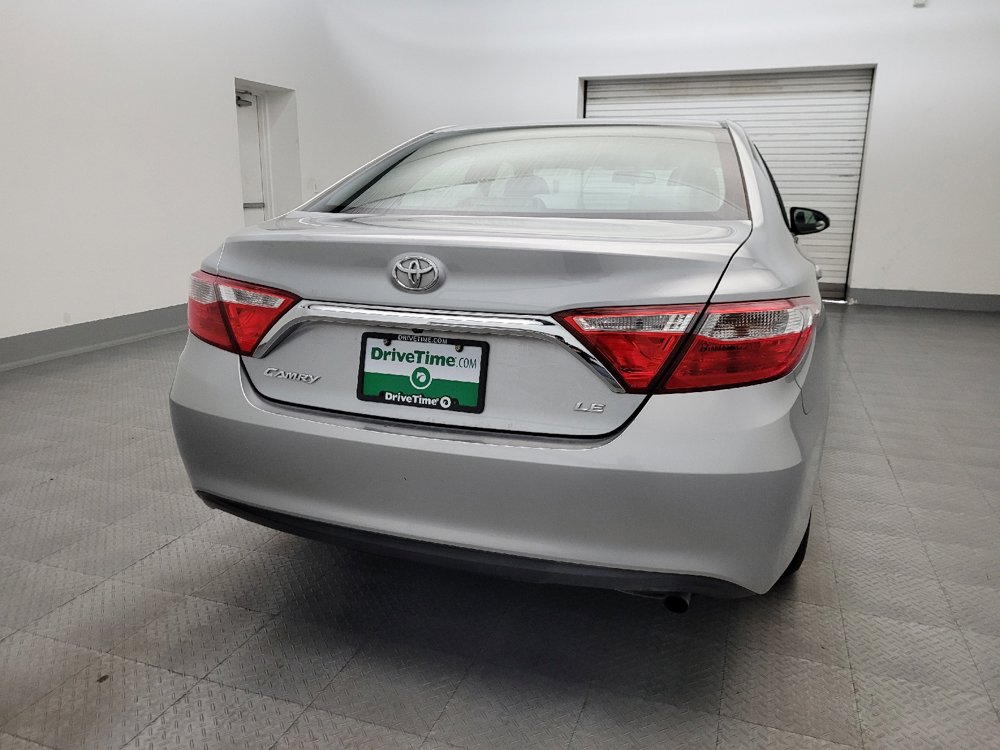 Used 2015 Toyota Camry LE FWD image 7