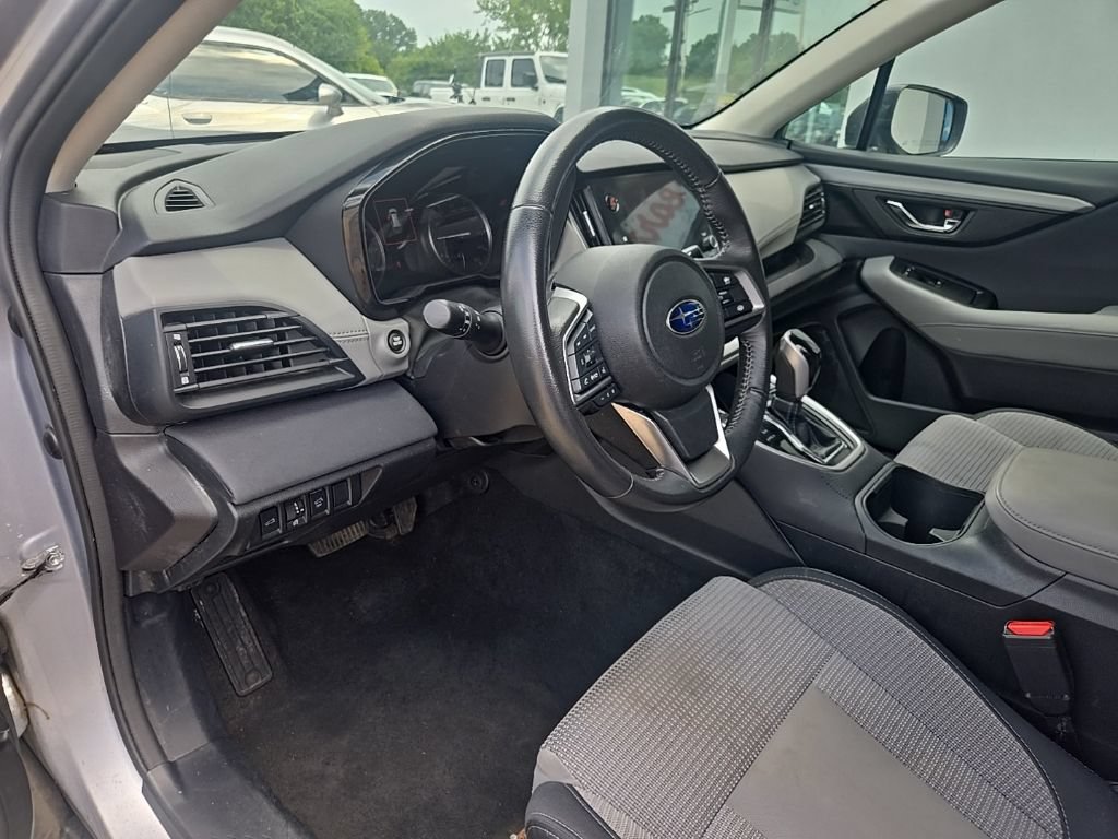 Used 2023 Subaru Outback Premium AWD/4WD image 38