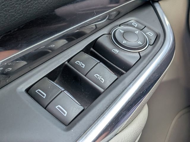 Used 2019 Cadillac XT4 Luxury FWD image 24