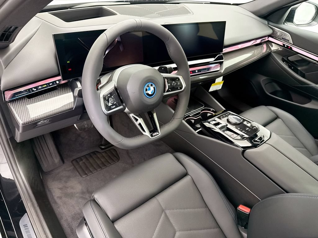 New 2027 BMW 550e xDrive AWD/4WD image 9